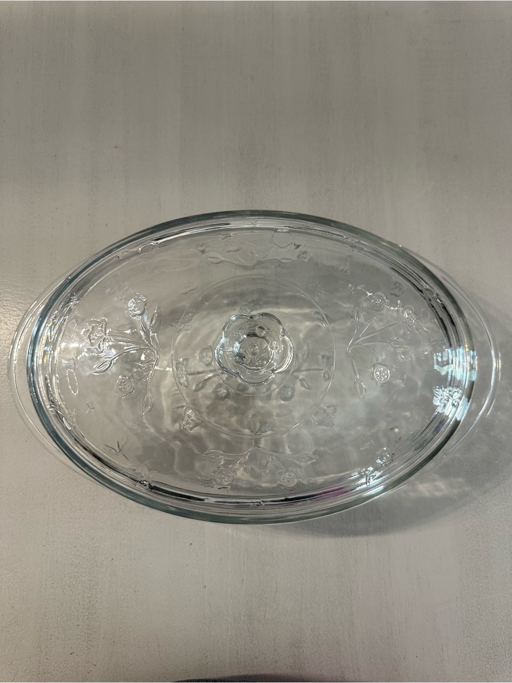 Anchor Hocking Vintage Savannah Clear Floral 2-Quart Oval Casserole Dish w/ Lid - Picture 2 of 9